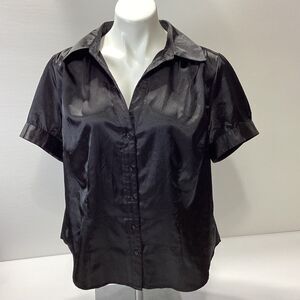 Torrid Black Blouse Button Front Short Sleeve Faux Silk Style Torrid size 1 1X